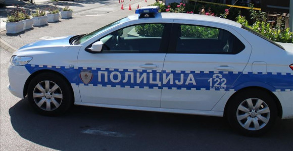 U Banjaluci ukradeni automobi i motocikl