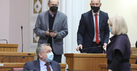Hitno prekinuta sjednica Sabora zbog korone