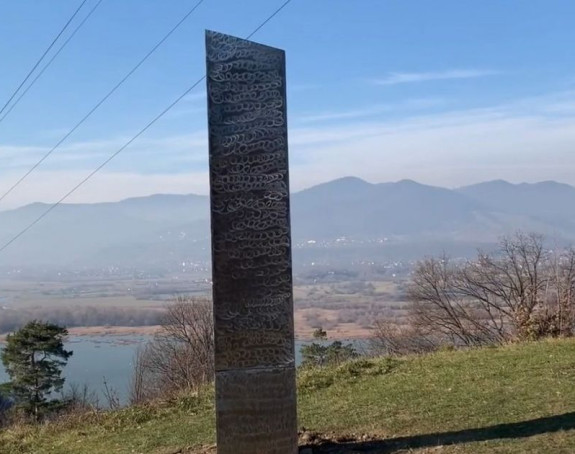 Misteriozni monolit koji je nestao u SAD, pojavio se u Rumuniji!? (VIDEO)
