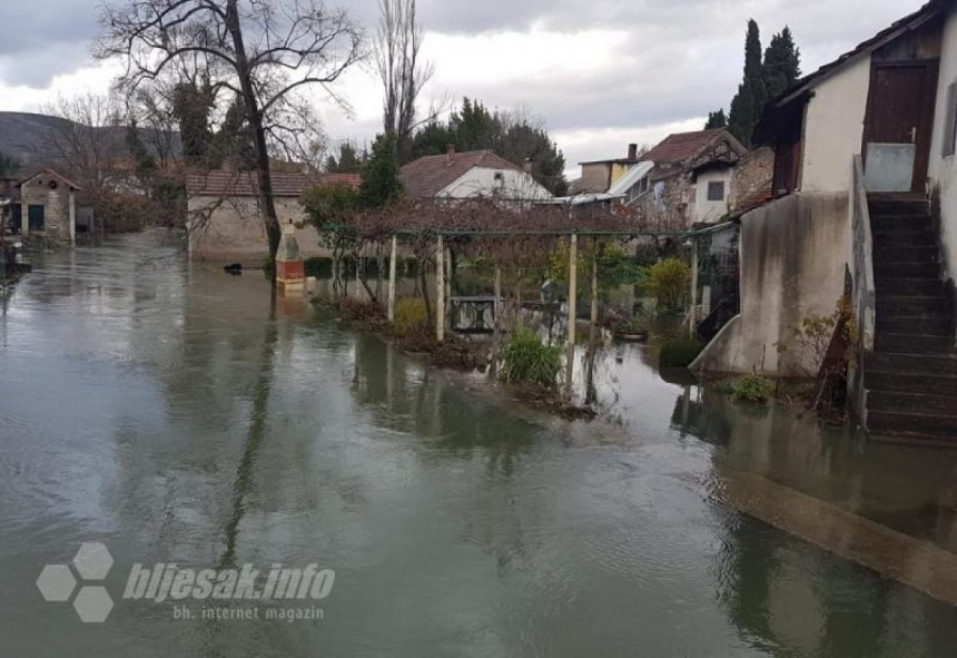 Izlile se rijeke u Hercegovini, ugrožene kuće