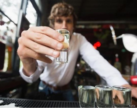 Tekila bar se pretvara u crkvu i okuplja vjernike