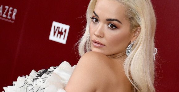 Rita Ora se ponovo izvinjava zbog kršenja mjera