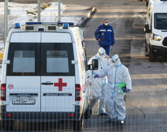 Od kovida-19 svaka četiri minuta umre jedna osoba