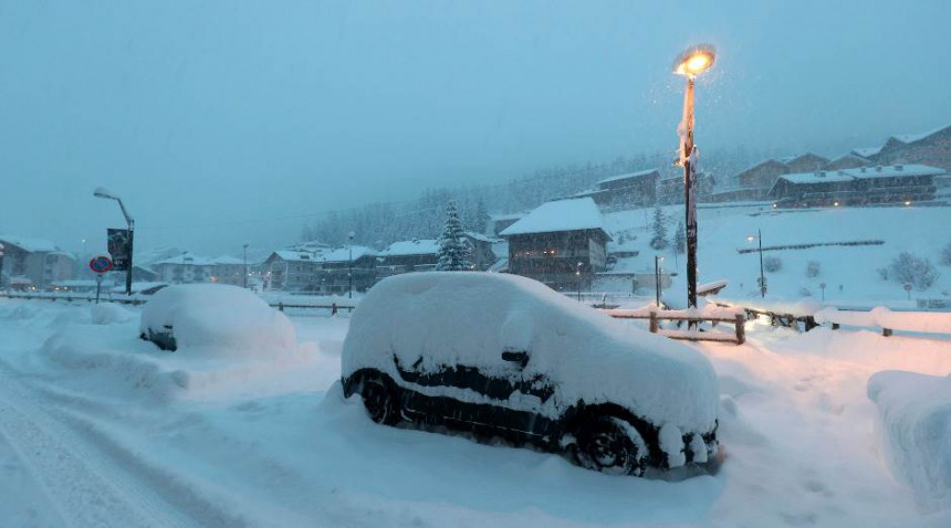 Sjever italije okovan snijegom poslije nevremena