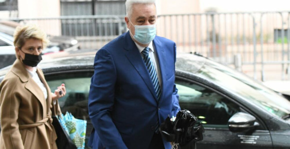 Taksijem na posao, Krivokapić za primjer političarima