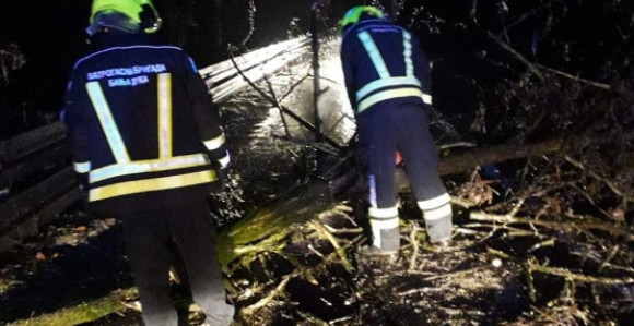 Nema ko da sanira štete uzrokovane nevremenom