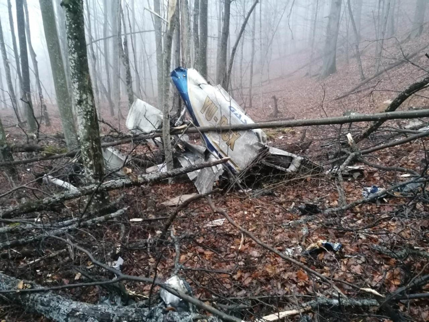 MUP Srpske vrši uviđaj na mjestu pada aviona