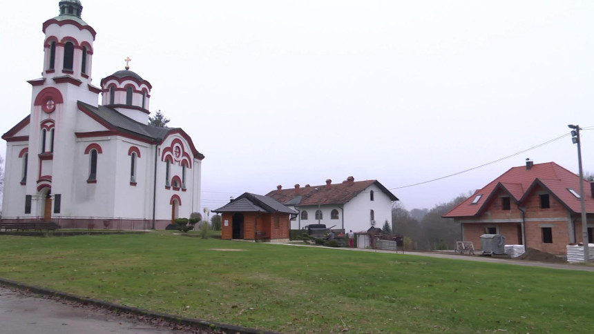 Potrebna pomoć za izgradnju konaka u manastiru u Dragaljevcu