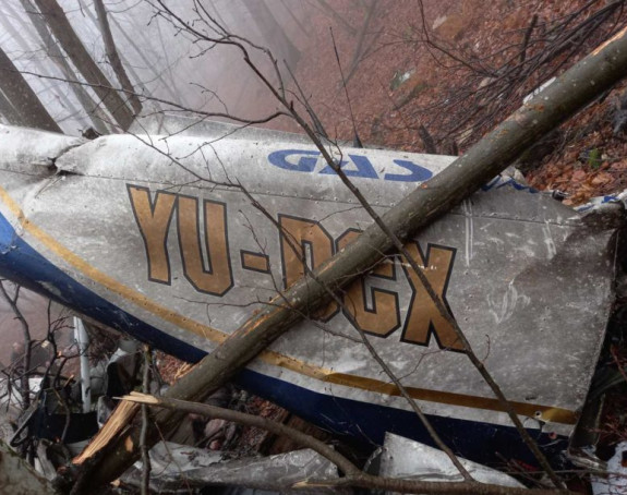 Izvučena tijela poginulih u avionu na Kozari