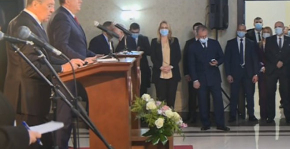 Podržavamo Dejton, pokušaj rušenja može izazvati rizik!