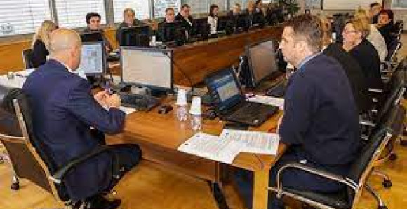 Prekinuta sjednica VSTS, Tegeltija napisao ostavku