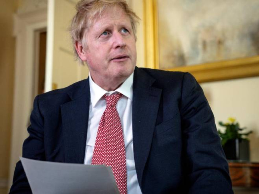 Džonson: Nije humano zabraniti proslavu Božića