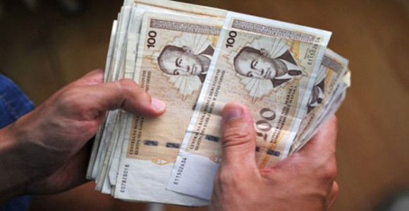 Prosječna plata u oktobru u BiH iznosila 961 KM