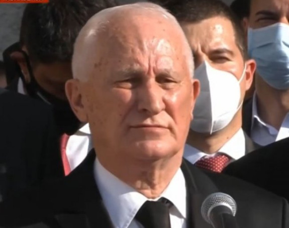 Bećković: Ispade da ću moći i živ u Crnu Goru