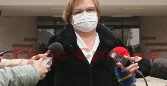 Umjesto borbe za život penzionera ona pritišće medije