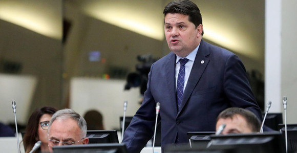 Stevandić se lažno predstavlja u Parlamentu BiH