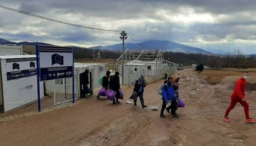 EU se oglasila: Migrante prebaciti u Biru