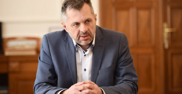 I dalje krupni privatni interesi kruže oko grada, kao lisice oko kokošinjca?!