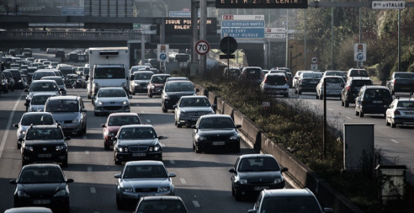 Hiljade vozača provode Božić na granici