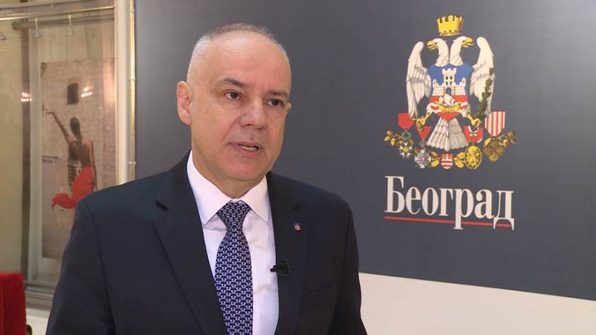 Gradonačelnik Beograda čestitao Stanivukoviću