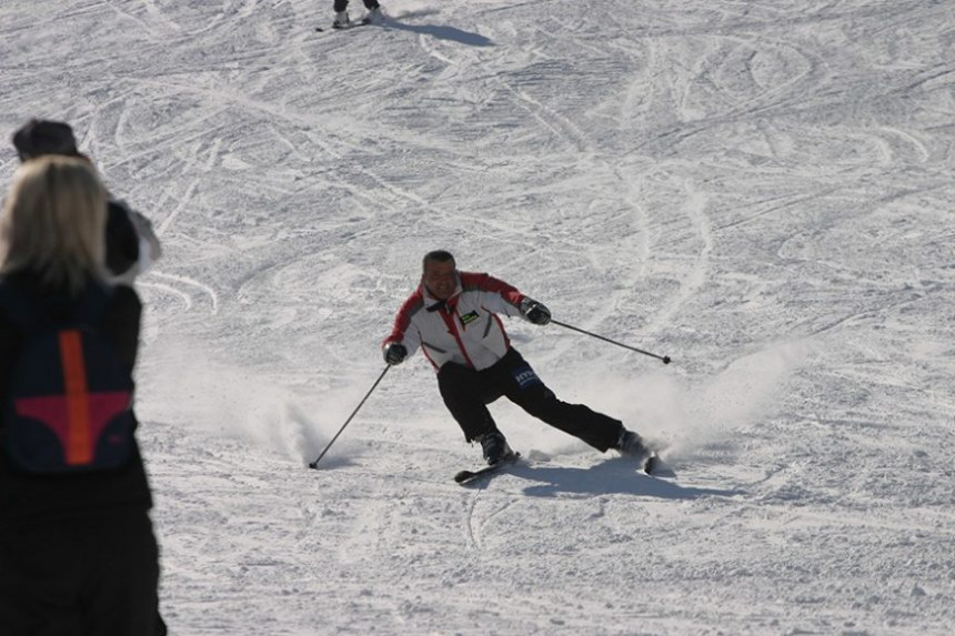 Stotine gostiju "nestalo" iz skijaškog centra