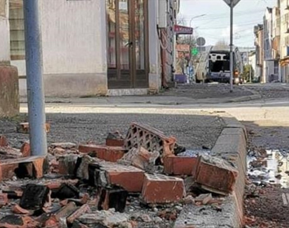 У Костајници је оштећено 60 одсто објеката
