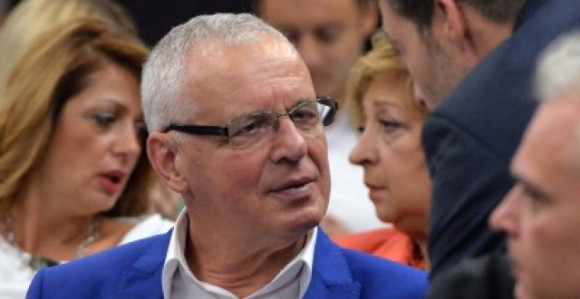 Vučićev otac se bori za život, prebačen u bolnicu