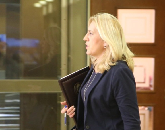 Građanima čestitka, predsjednici limuzine