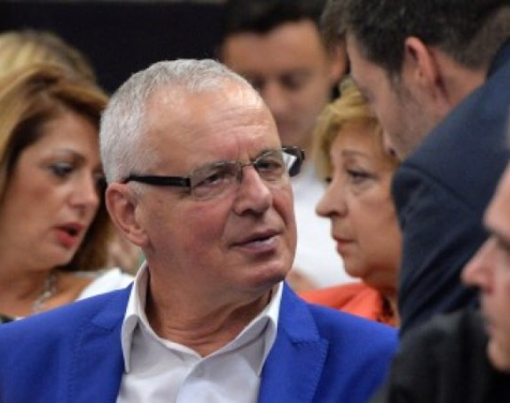 Vučićev otac se bori za život, prebačen u bolnicu