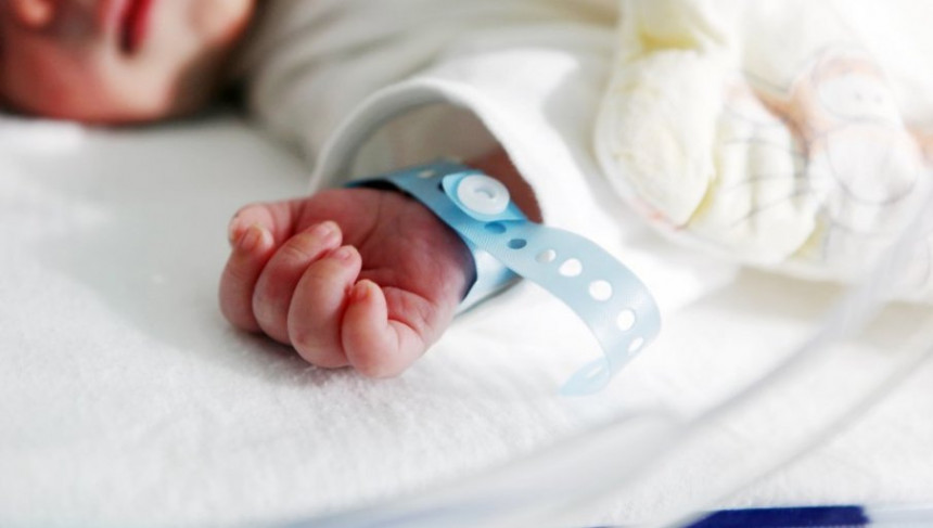 Prva beba u Srbiji rođena sekund poslije ponoći