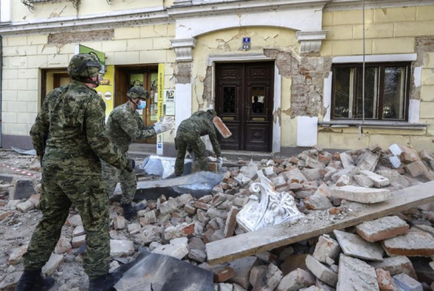 Niz potresa u novogodišnjoj noći u oko Petrinje