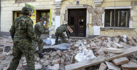 Niz potresa u novogodišnjoj noći u oko Petrinje