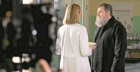 Peta i šesta epizoda serije "Kosti" na BN TV