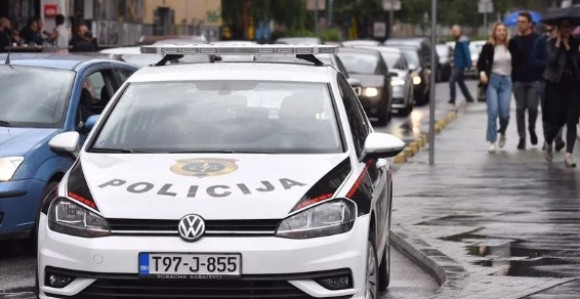 Grupa muškaraca izbola mladića u Bihaću