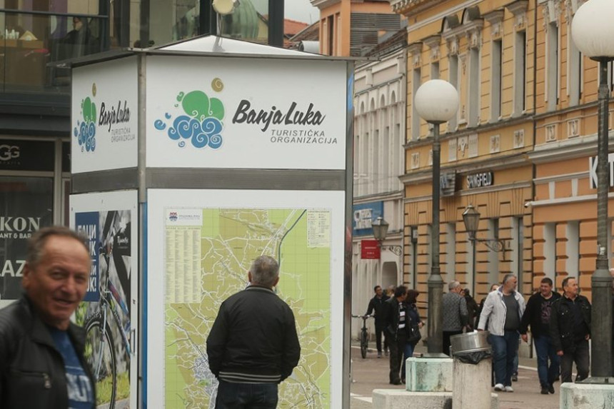 Totalni kolaps: Turistički radnici traže minimalac