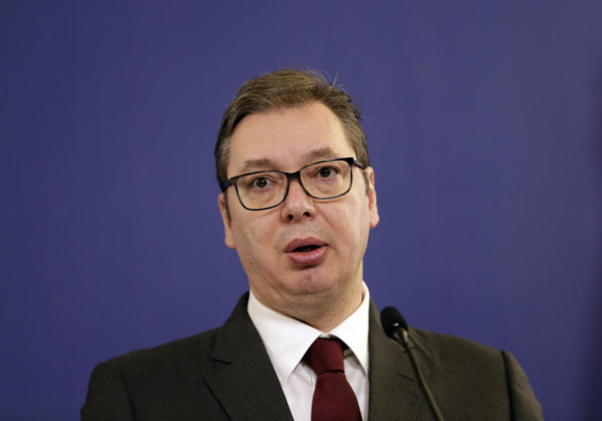Vučićevi roditelji pozitivni u bolnici, stanje stabilno