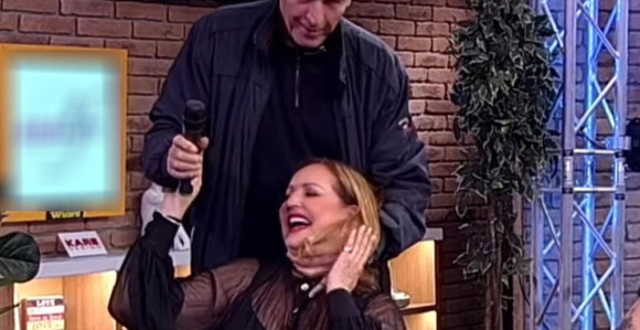 Mrkonjić izašao iz bolnice, prva slika sa Anom