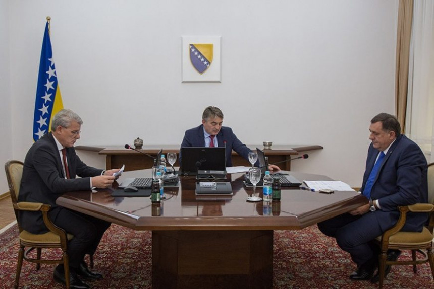 Dodik ne želi da se izjasni o prijedlogu Komšića
