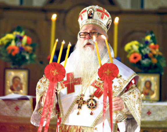 Mitropolit Hrizostom služi liturgiju u Hramu Svetog Save u Beogradu