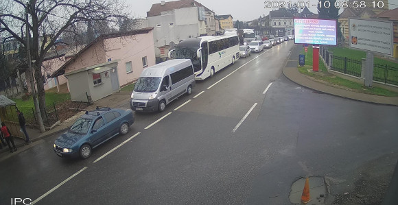 Gužva u Gradišci i Gradini na izlazu prema Hrvatskoj