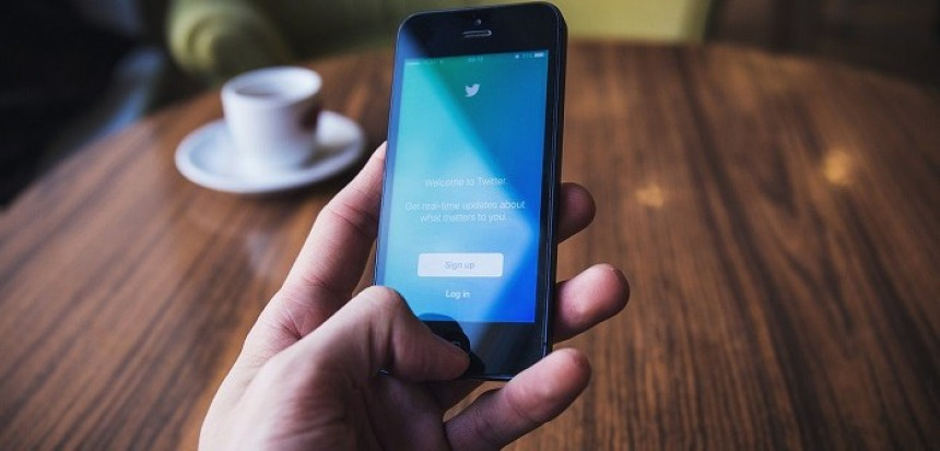 Твитерове дионице пале за 4%, ево и због чега