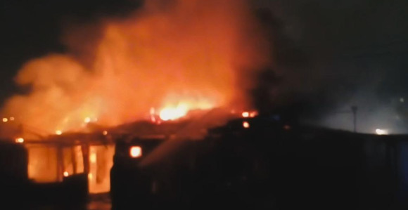 Beograd: Zapaljen restoran, bačen Molotovljev koktel