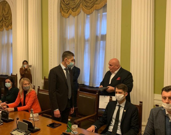Palma: "Vučić je marka za one što ga napadaju"