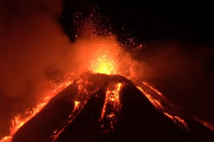 Aktivirala se Etna, najveći vulkan u Evropi (VIDEO)