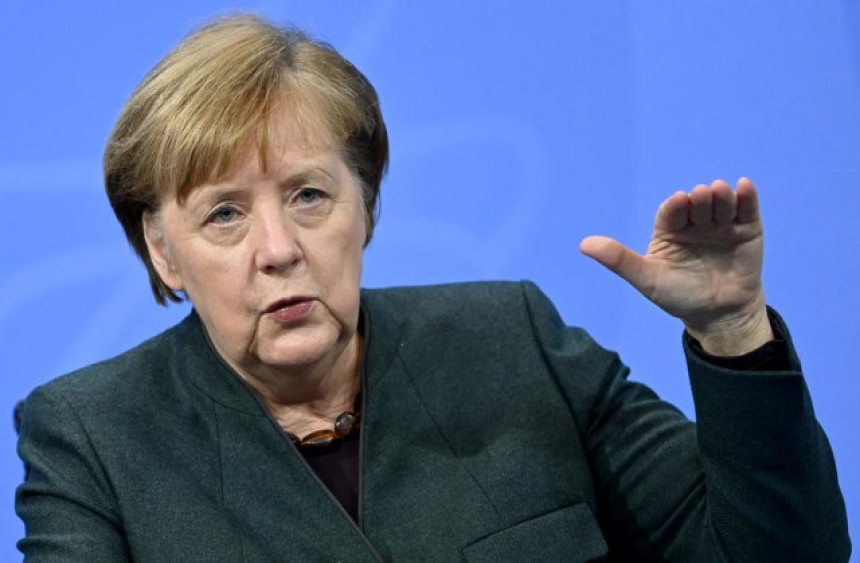 Merkel: Novi soj virusa predstavlja prijetnju