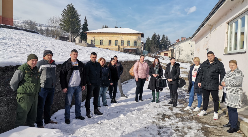 Protest roditelja i u OŠ u Štrbcima kod Rudog