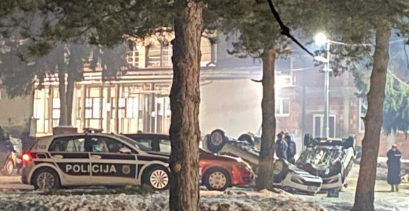 Haos u Blažuju: Više policajaca povrijeđeno