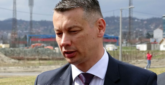 Nešić: SDA brižno čuva SNSD od propasti