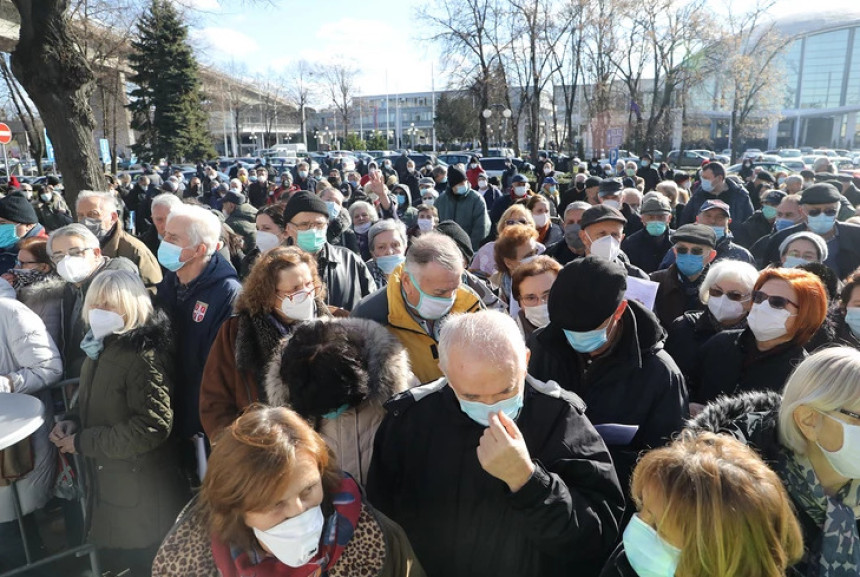 Velike gužve u Srbiji zbog interesovanja za vakcinaciju