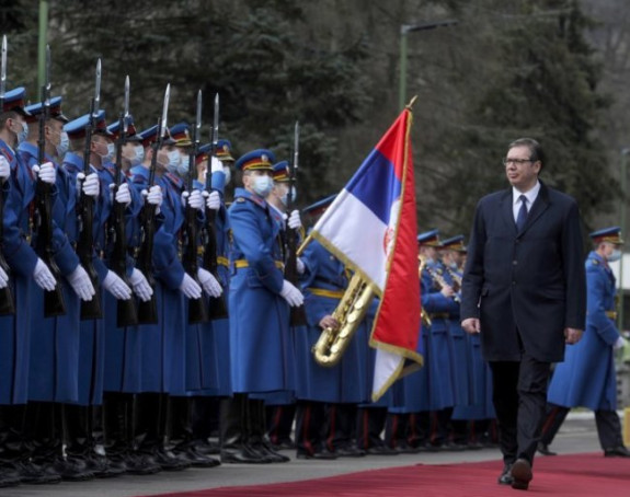 Vučić: Srbija će kupiti još snažnije dronove